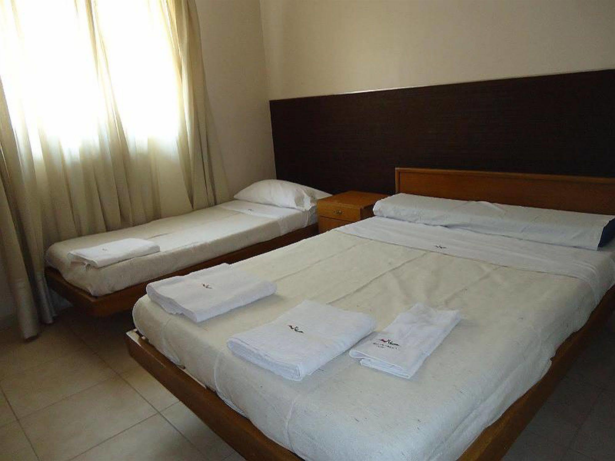 Hotel Rincon Vasco Mendoza Bagian luar foto